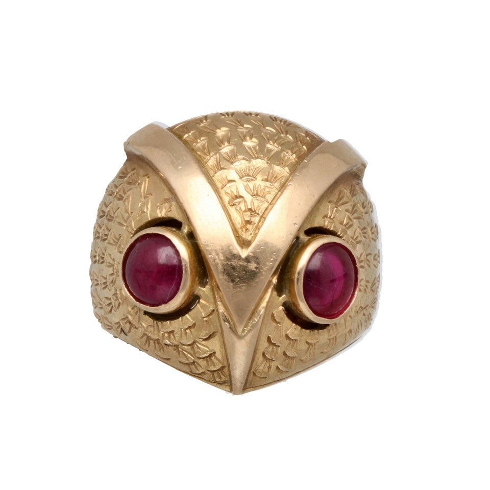 14 Krt.  Retro ring. Uil met robijnen ogen. 3