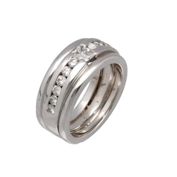 18 Krt Ring gezet met 1.10Ct. Briljanten.
