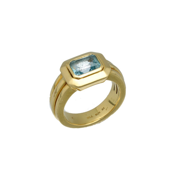 18 krt Geelgouden ring met Topaas