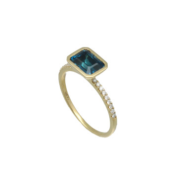 14 Krt Ring met Diamant en London Blue Topaas.